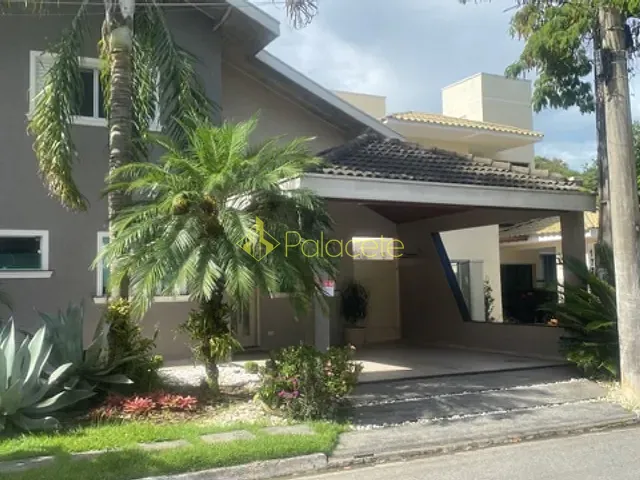 Sobrado com 275m² 4 quartos e 3 banheiros, à venda, no bairro agua quente em Tremembé