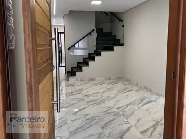 Sobrado com 186m² 3 quartos e 2 banheiros, à venda, no bairro Vila Ré em São Paulo