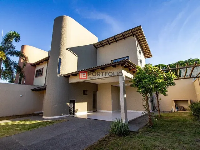 Sobrado com 221m² 3 quartos e 4 banheiros, à venda, no bairro Vila Jardim Vitória em Goiânia