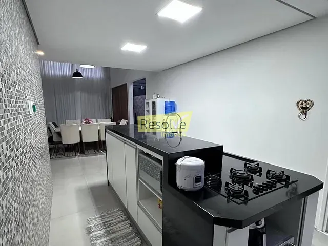 Sobrado com 360m² 3 quartos e 5 banheiros, à venda, no bairro Parque Residencial Itapeti em Mogi das Cruzes