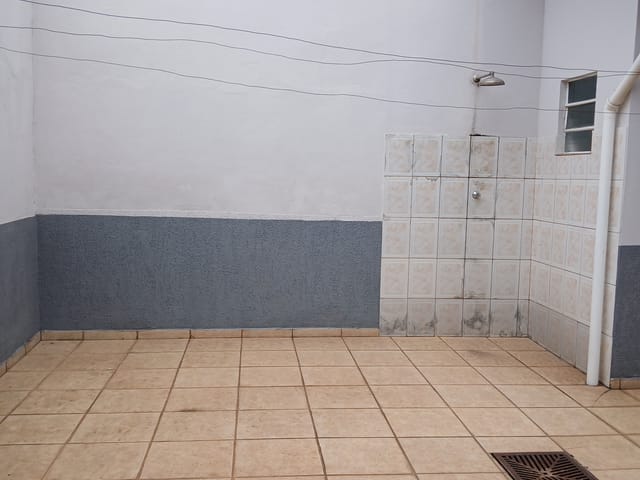 Sobrado com 240m² 3 quartos e 3 banheiros, à venda, no bairro Jardim Maria Augusta em Taubaté