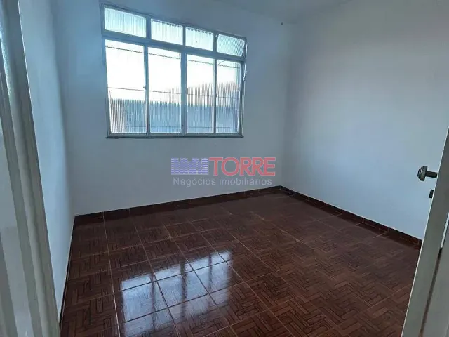 Sobrado 3 quartos e 2 banheiros, para alugar, no bairro Centro em Ilhéus