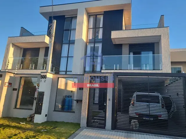 Sobrado 3 quartos e 3 banheiros, à venda, no bairro Capão da Imbuia em Curitiba