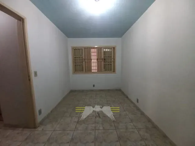 Sobrado com 250m² 3 quartos e 3 banheiros, à venda, no bairro Embu Mirim em Itapecerica da Serra