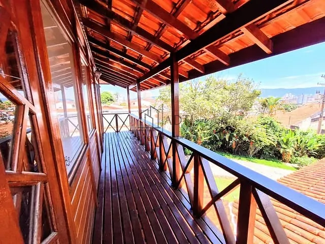 Sobrado com 1000m² 3 quartos e 3 banheiros, à venda, no bairro Mogi Moderno em Mogi das Cruzes