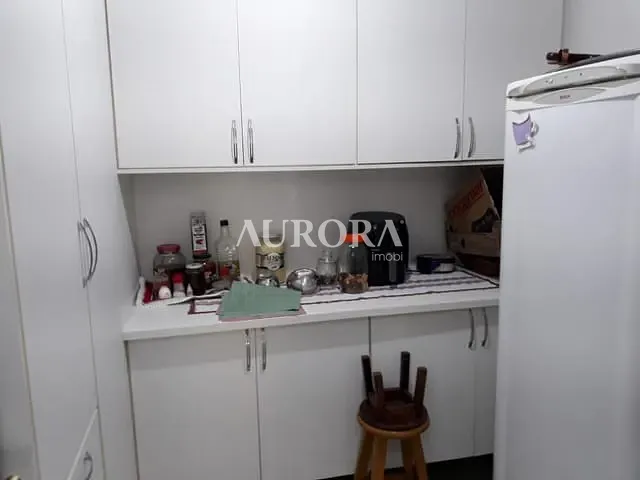 Sobrado com 500m² 5 quartos e 7 banheiros, à venda, no bairro Jardim Nova Londrina em Londrina