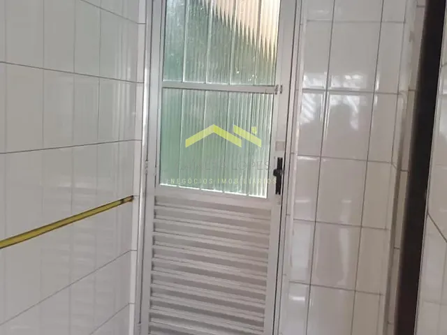 Sobrado com 180m² 2 quartos e 3 banheiros, à venda, no bairro Jardim Las Vegas em Santo André