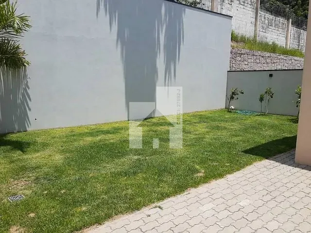 Sobrado com 360m² 3 quartos e 3 banheiros, à venda, no bairro Jardim Celeste em Jundiaí