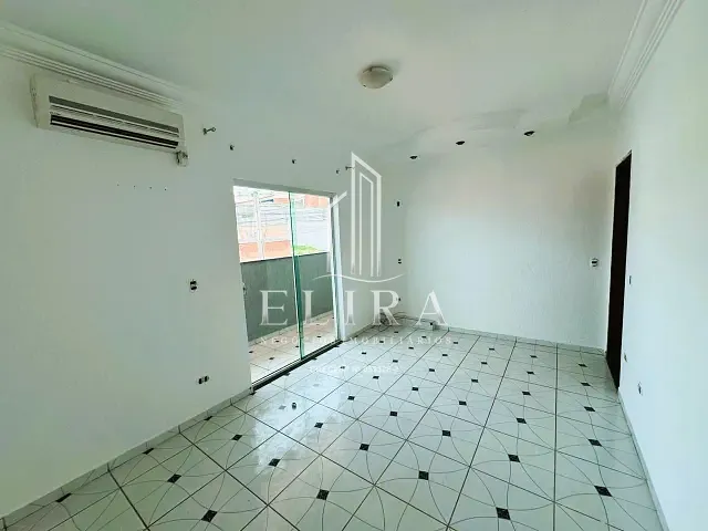 Sobrado com 150m² 3 quartos e 3 banheiros, à venda, no bairro Jardim Boer I em Americana