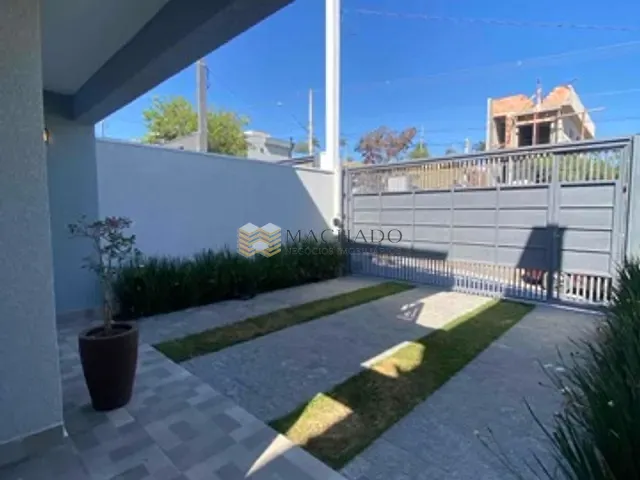 Sobrado com 150m² 3 quartos e 4 banheiros, à venda, no bairro Chácara Jaguari (Fazendinha) em Santana de Parnaíba