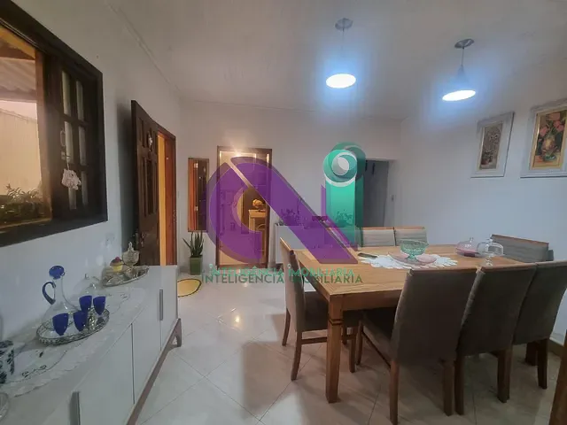 Sobrado com 200m² 3 quartos e 2 banheiros, à venda, no bairro km 18 em Osasco