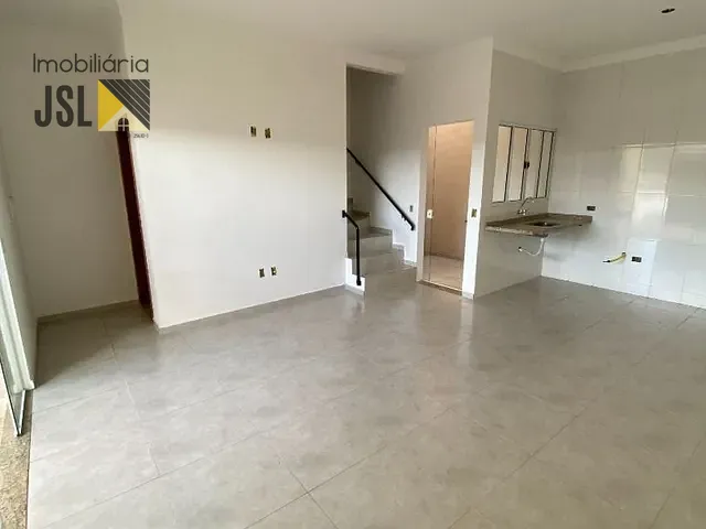 Sobrado com 55m² 3 quartos e 2 banheiros, à venda, no bairro Jardim São José em Caçapava