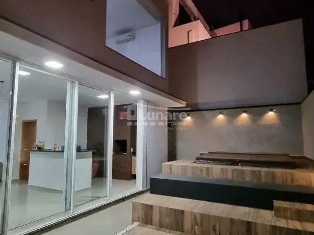 Sobrado 4 quartos e 4 banheiros, à venda, no bairro Fazenda Rodeio em Mogi das Cruzes