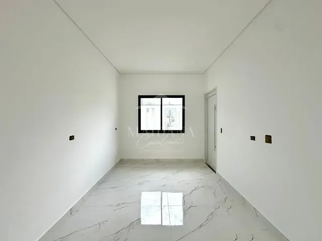 Sobrado com 180m² 3 quartos e 3 banheiros, à venda, no bairro Centro em São José dos Pinhais