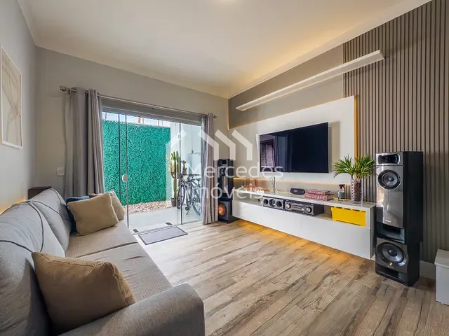 Sobrado com 160m² 3 quartos e 2 banheiros, à venda, no bairro São João em Itajaí