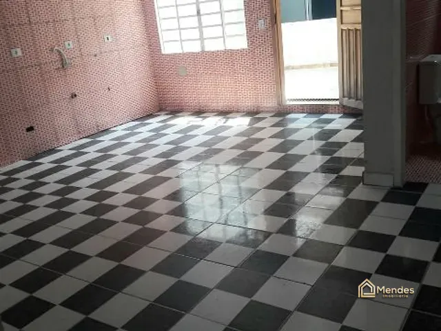 Sobrado com 145m² 3 quartos e 3 banheiros, à venda, no bairro Sítio Cercado em Curitiba
