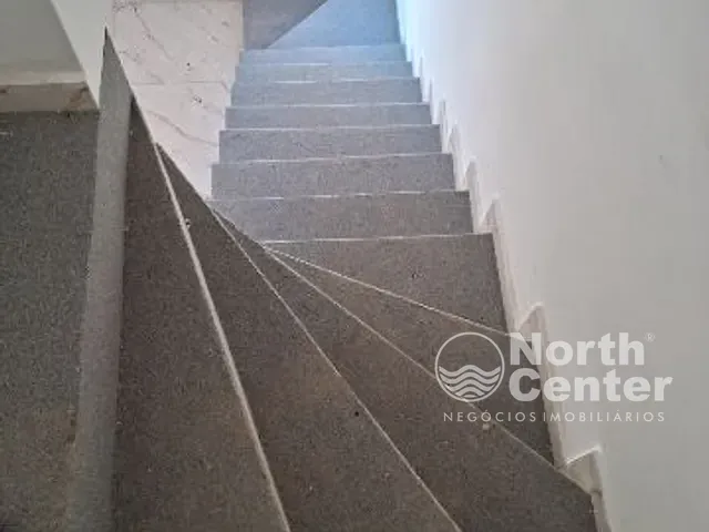 Sobrado com 73m² 2 quartos e 3 banheiros, à venda, no bairro pinheiros em Balneário Barra do Sul