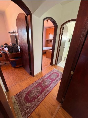 Sobrado com 330m² 4 quartos e 4 banheiros, à venda, no bairro TABAU em Pindamonhangaba