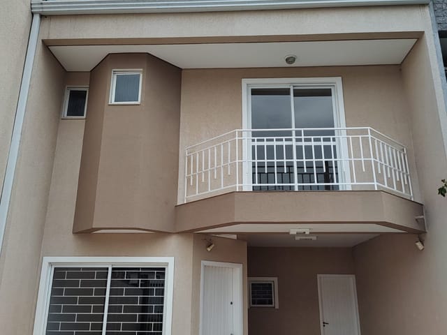 Foto do Sobrado - Sobrado com 3 suítes em excelente localização por apenas R$575.000,00 | Auze Imóveis