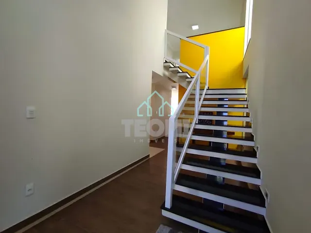Sobrado com 550m² 3 quartos e 5 banheiros, à venda, no bairro Loteamento Residencial Campos do Conde II em Tremembé