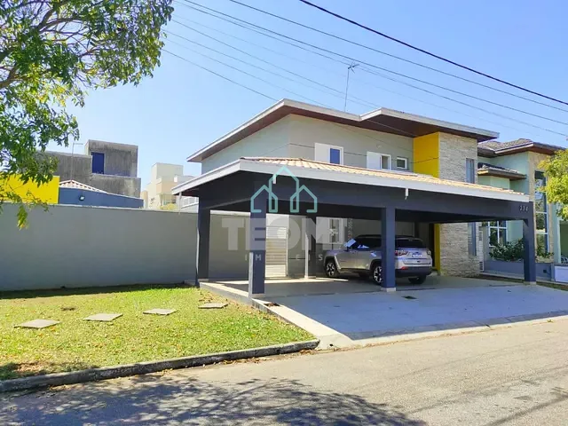 Sobrado com 550m² 3 quartos e 5 banheiros, à venda, no bairro Loteamento Residencial Campos do Conde II em Tremembé