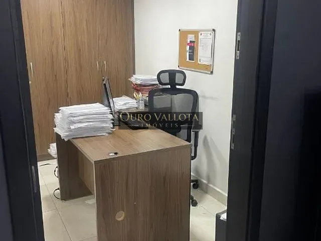 Sobrado com 1334m², para alugar, no bairro Chácara Santo Antônio em São Paulo
