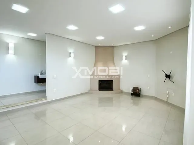 Casa com 1000m² 3 quartos e 5 banheiros, à venda, no bairro Esplanada do Carmo em Jarinu