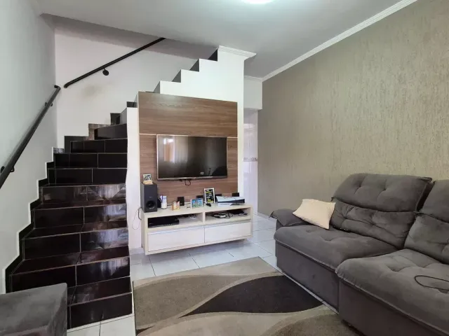 Sobrado 2 quartos e 2 banheiros, à venda, no bairro Parque Capuava em Santo André