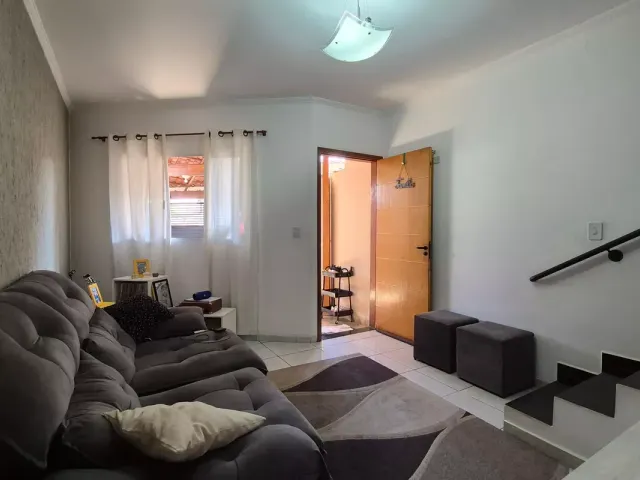Sobrado 2 quartos e 2 banheiros, à venda, no bairro Parque Capuava em Santo André