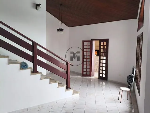 Sobrado 3 quartos e 1 banheiro, para alugar, no bairro Nova Guará em Guaratinguetá
