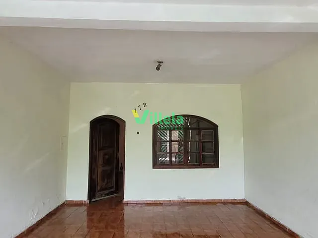 Sobrado 3 quartos e 2 banheiros, à venda, no bairro Estação em Itaquaquecetuba