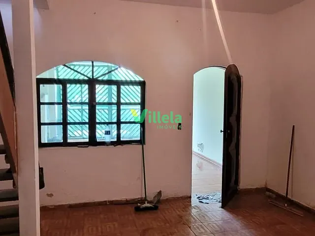 Sobrado 3 quartos e 2 banheiros, à venda, no bairro Estação em Itaquaquecetuba