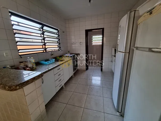 Sobrado com 217m² 4 quartos e 3 banheiros, para alugar, no bairro Prainha em São Francisco do Sul