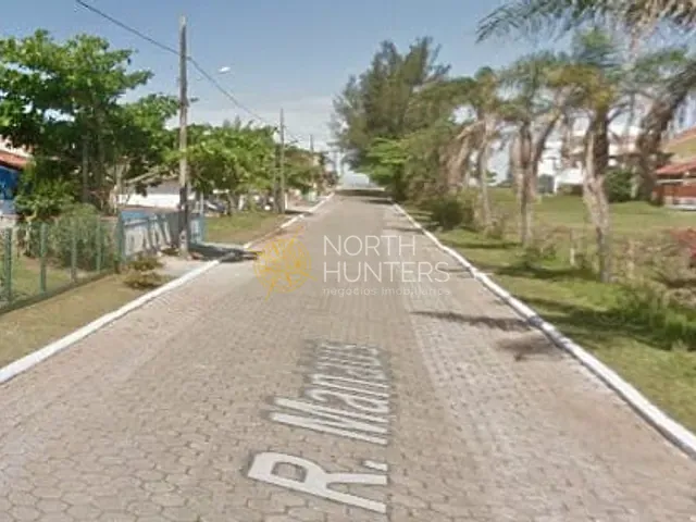 Sobrado com 217m² 4 quartos e 3 banheiros, para alugar, no bairro Prainha em São Francisco do Sul