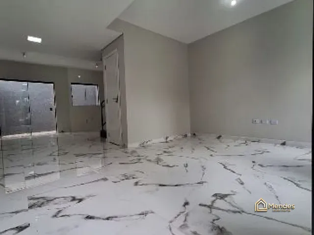 Sobrado com 90m² 3 quartos e 2 banheiros, à venda, no bairro Sítio Cercado em Curitiba