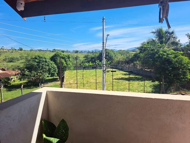 Sobrado com 525m² 3 quartos e 2 banheiros, à venda, no bairro Goiabal em Pindamonhangaba