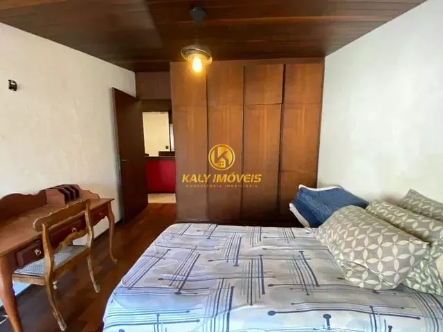 Sobrado com 500m² 5 quartos e 1 banheiro, à venda, no bairro Santa Maria em São Caetano do Sul