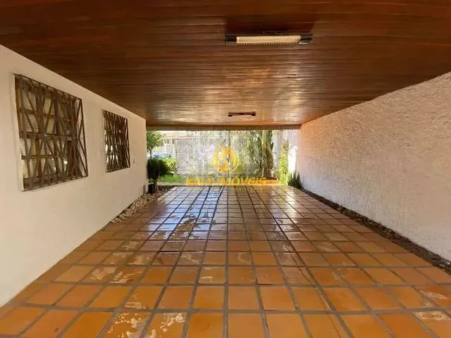 Sobrado com 500m² 5 quartos e 1 banheiro, à venda, no bairro Santa Maria em São Caetano do Sul