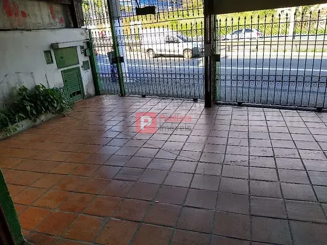 Sobrado com 462m² 3 quartos e 8 banheiros, à venda ou para alugar, no bairro Interlagos em São Paulo