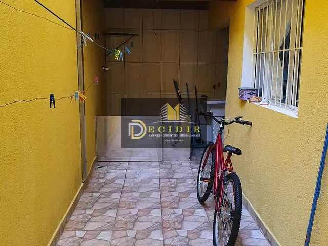Sobrado com 315m² 3 quartos e 5 banheiros, à venda, no bairro Jardim São Bernardino em Suzano