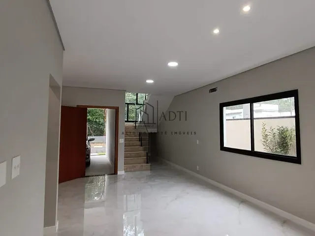Sobrado com 250m² 4 quartos e 2 banheiros, à venda, no bairro Fazenda Rodeio em Mogi das Cruzes