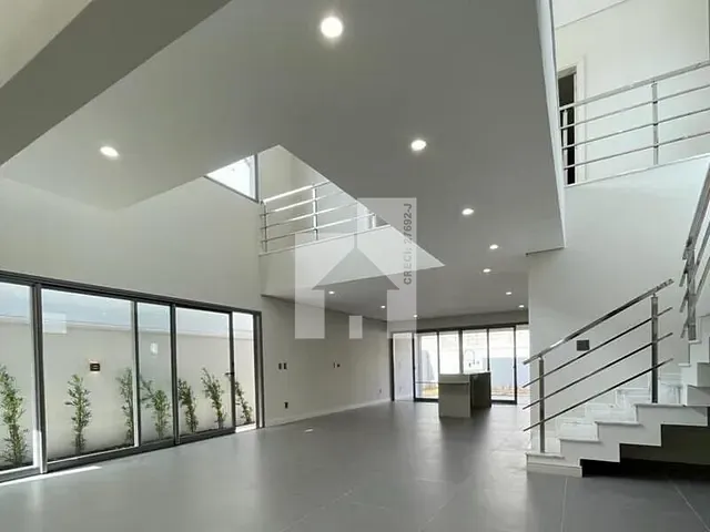 Sobrado com 300m² 3 quartos e 4 banheiros, à venda, no bairro Recanto Quarto Centenário em Jundiaí