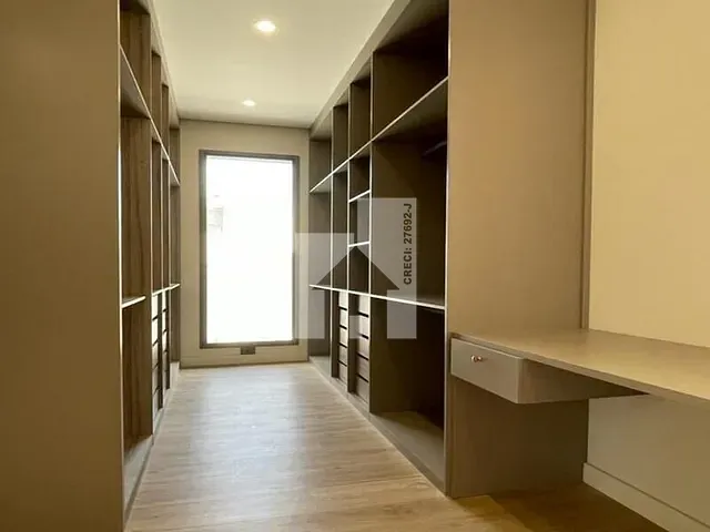 Sobrado com 300m² 3 quartos e 4 banheiros, à venda, no bairro Recanto Quarto Centenário em Jundiaí