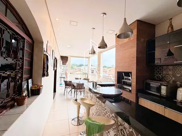 Sobrado com 250m² 3 quartos e 2 banheiros, à venda, no bairro Jardim Batagin em Santa Bárbara D'Oeste