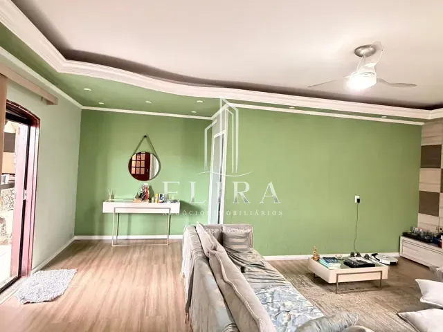 Sobrado com 250m² 3 quartos e 2 banheiros, à venda, no bairro Jardim Batagin em Santa Bárbara D'Oeste