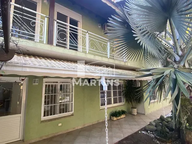 Sobrado com 2650m² 4 quartos e 7 banheiros, à venda, no bairro Condomínio Iolanda em Taboão da Serra