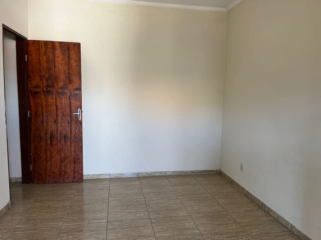 Sobrado com 200m² 3 quartos e 2 banheiros, à venda, no bairro Santa Clara em Campinas