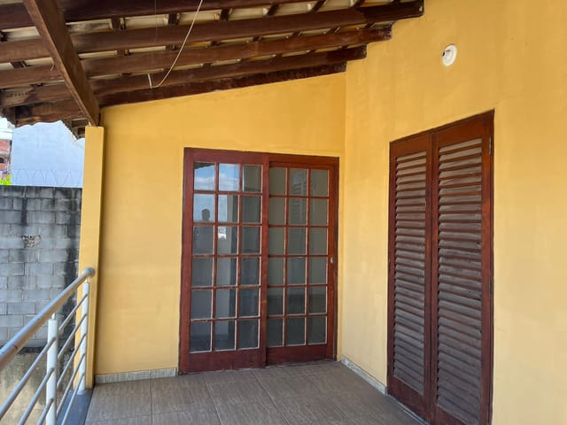 Sobrado com 200m² 3 quartos e 2 banheiros, à venda, no bairro Santa Clara em Campinas
