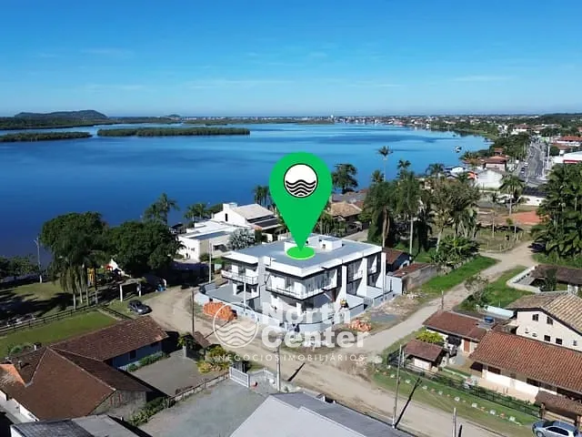 Sobrado com 74m² 2 quartos e 3 banheiros, à venda, no bairro pinheiros em Balneário Barra do Sul