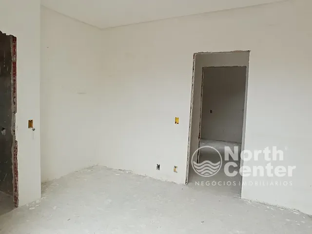 Sobrado com 74m² 2 quartos e 3 banheiros, à venda, no bairro pinheiros em Balneário Barra do Sul